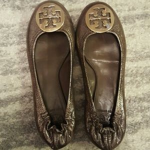 Gold metallic Tory Burch Reva Flats